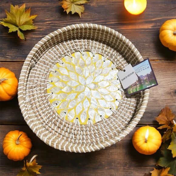 Anthropologie Halinh Rattan & Bamboo Seagrass Round Tray Nacre Base Handmade NWT - Picture 7 of 8